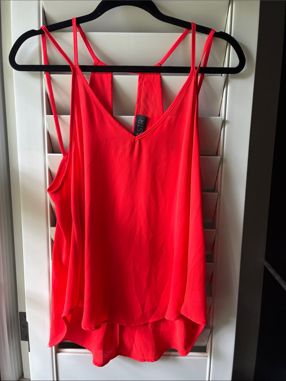 Astr Strappy V-Neck Layered Camisole in Bright Red